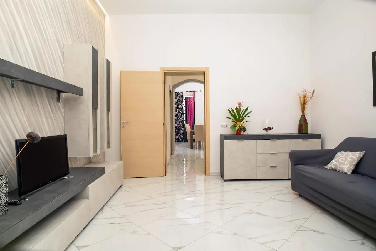 Manuela House Villa Aci Castello İtalya